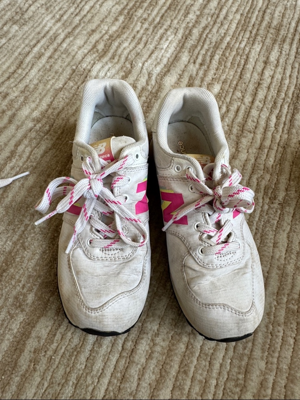 New Balance White Sneakers with Pink Logo and Lace Detailing